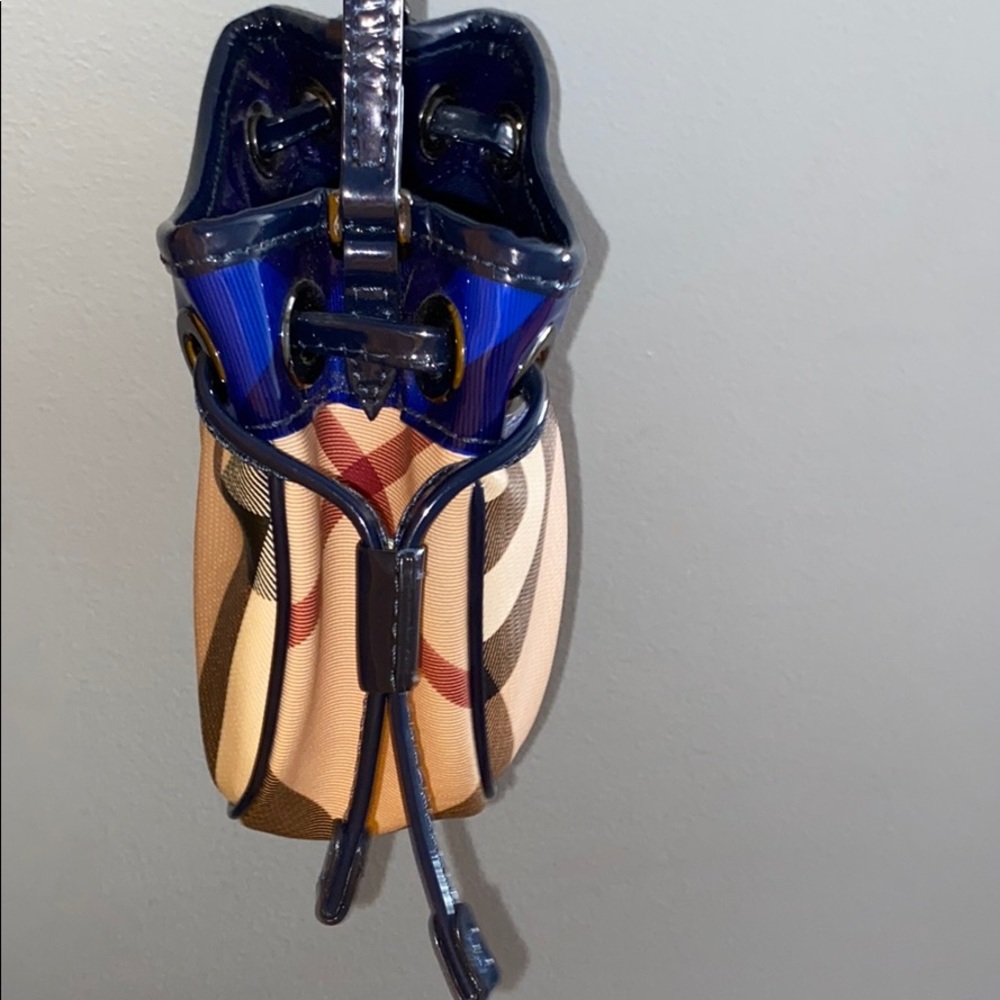 Burberry Bag - Picture 5 of 6